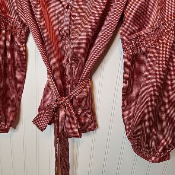 Antilia Femme Womens Size 1X Button Front Blouse Red White Houndstooth Smocked - Picture 9 of 11
